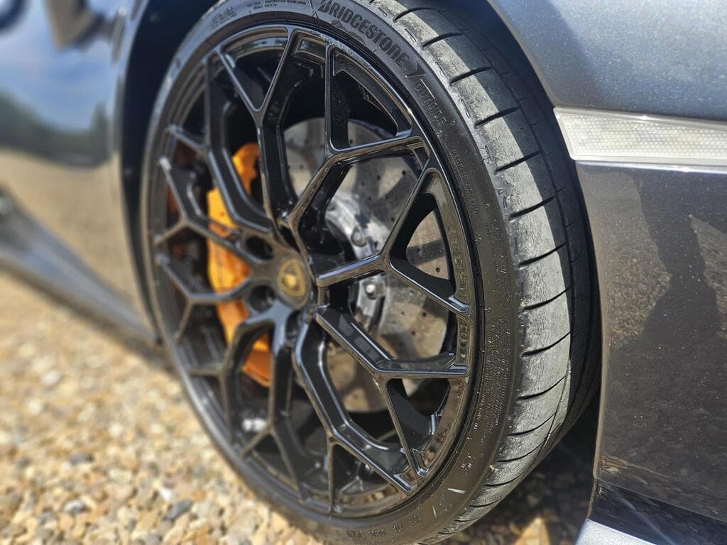 Lamborghini Huracan 2023