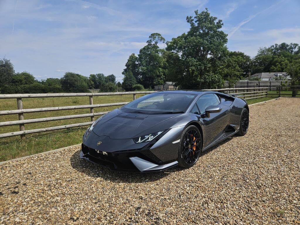 Lamborghini Huracan 2023