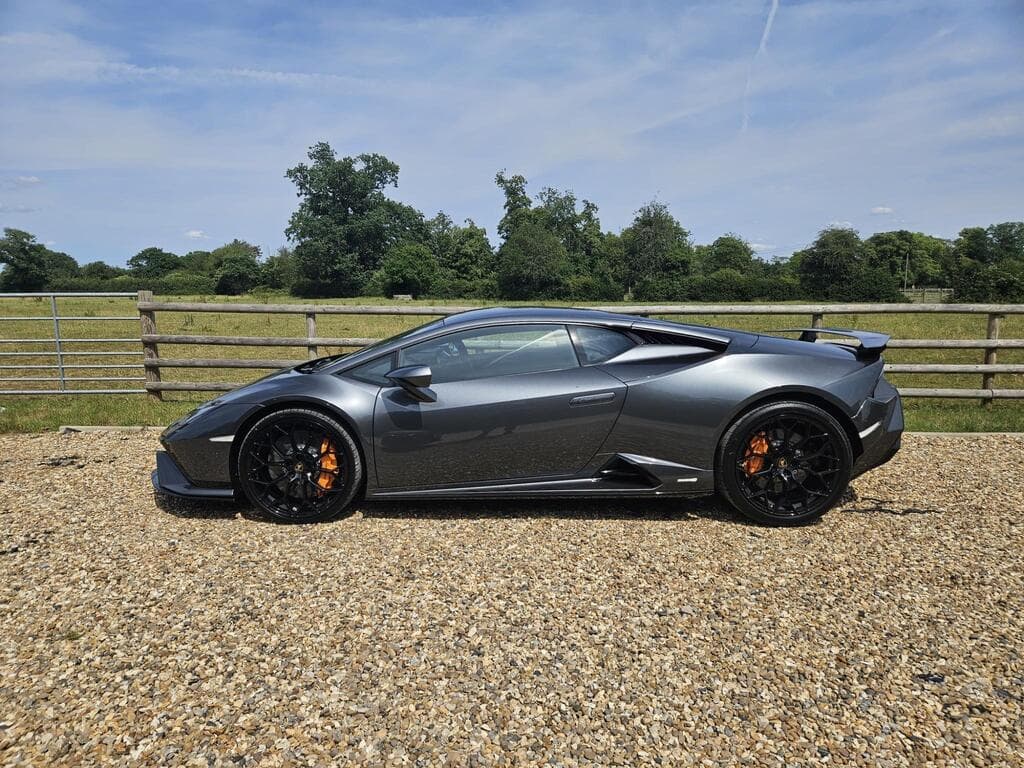 Lamborghini Huracan 2023