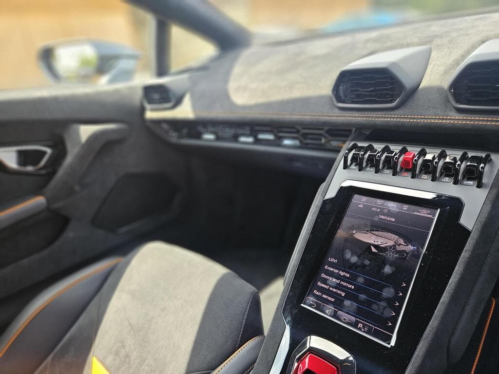 Lamborghini Huracan 2023