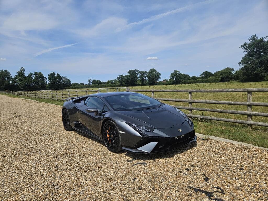 Lamborghini Huracan 2023
