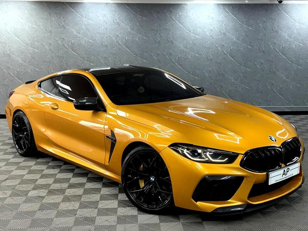 BMW M8 2022