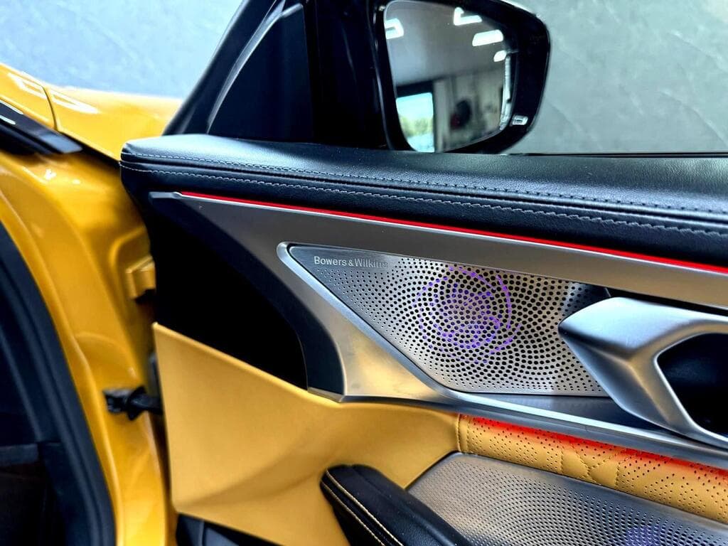 BMW M8 2022
