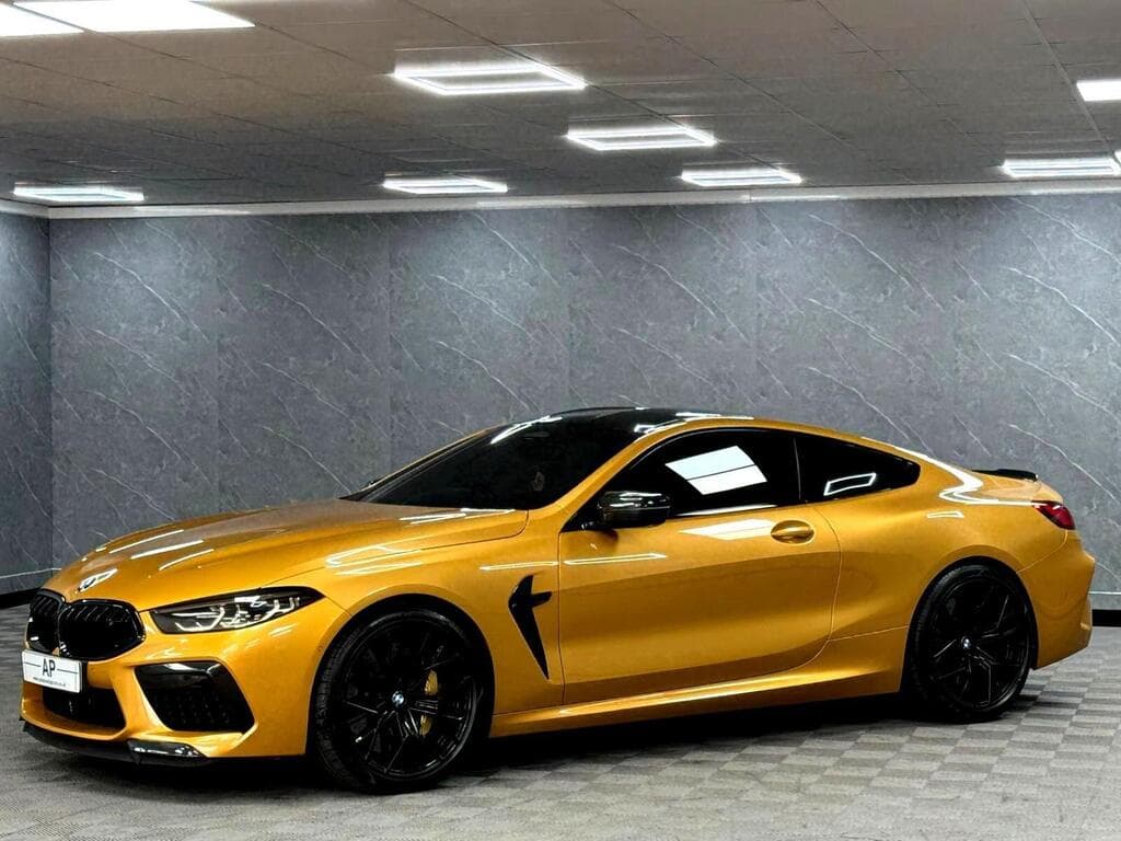BMW M8 2022