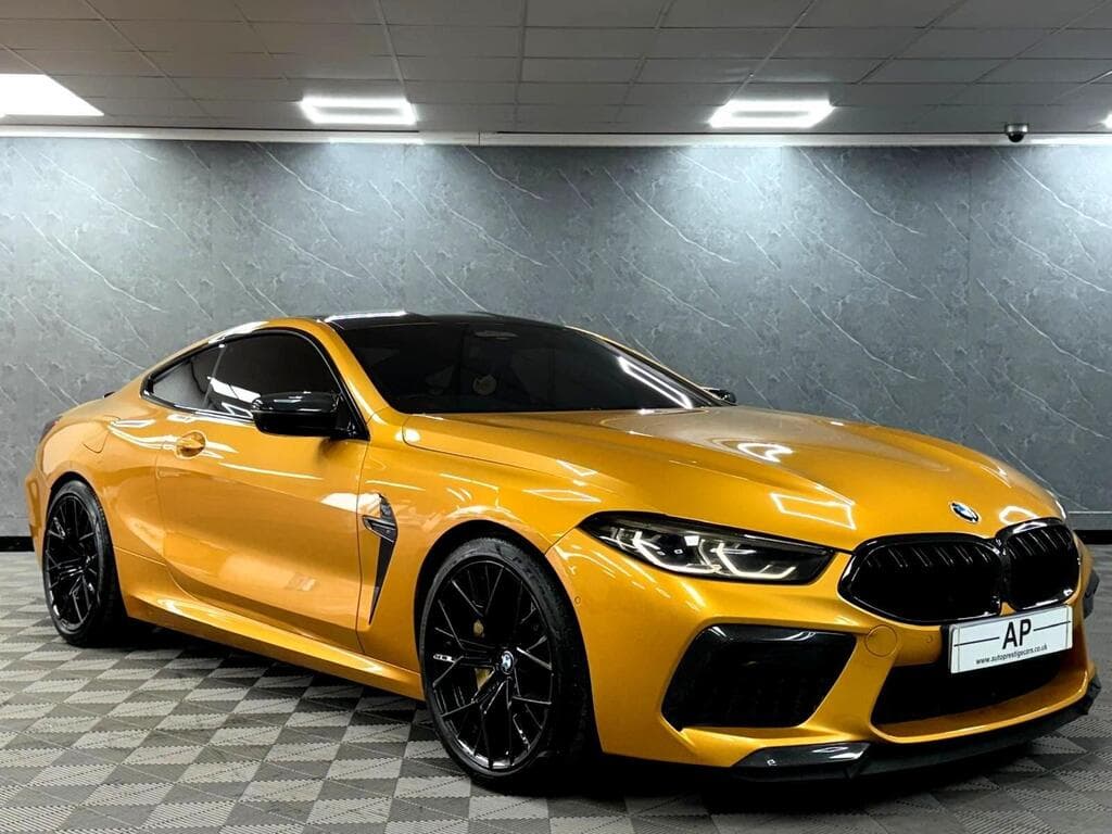 BMW M8 2022