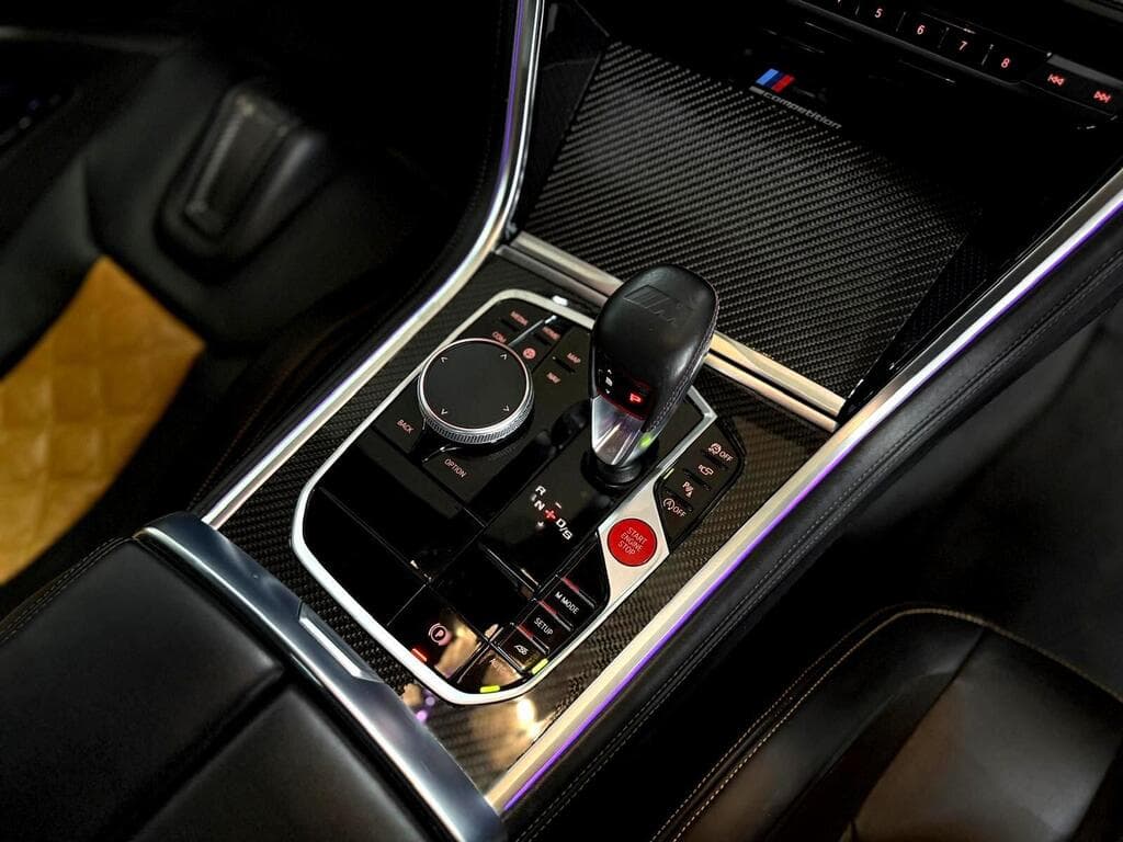 BMW M8 2022