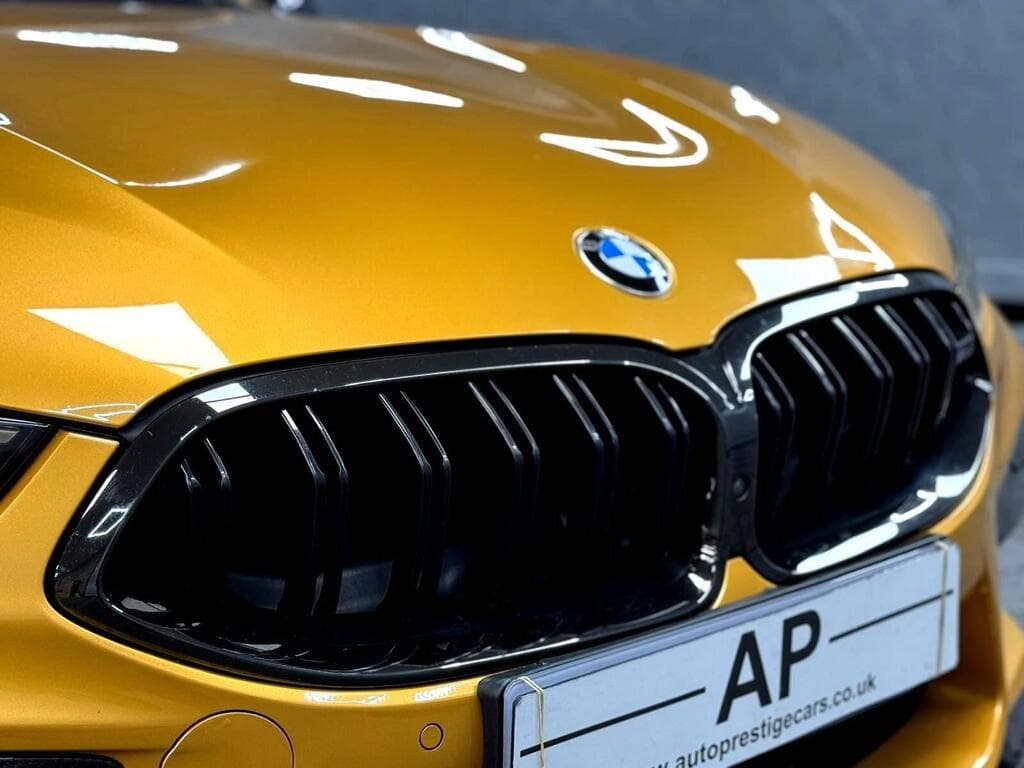 BMW M8 2022