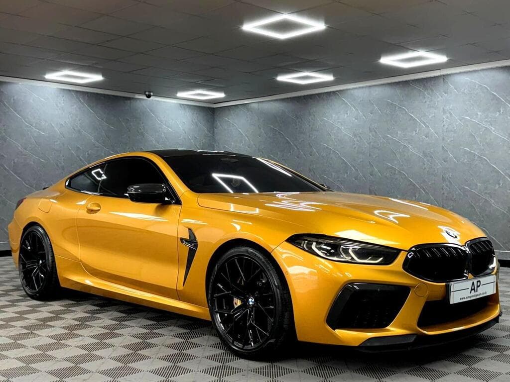 BMW M8 2022