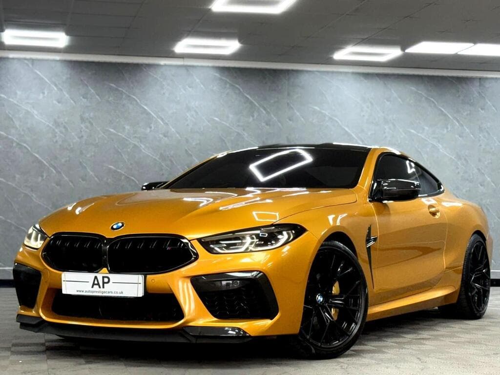 BMW M8 2022