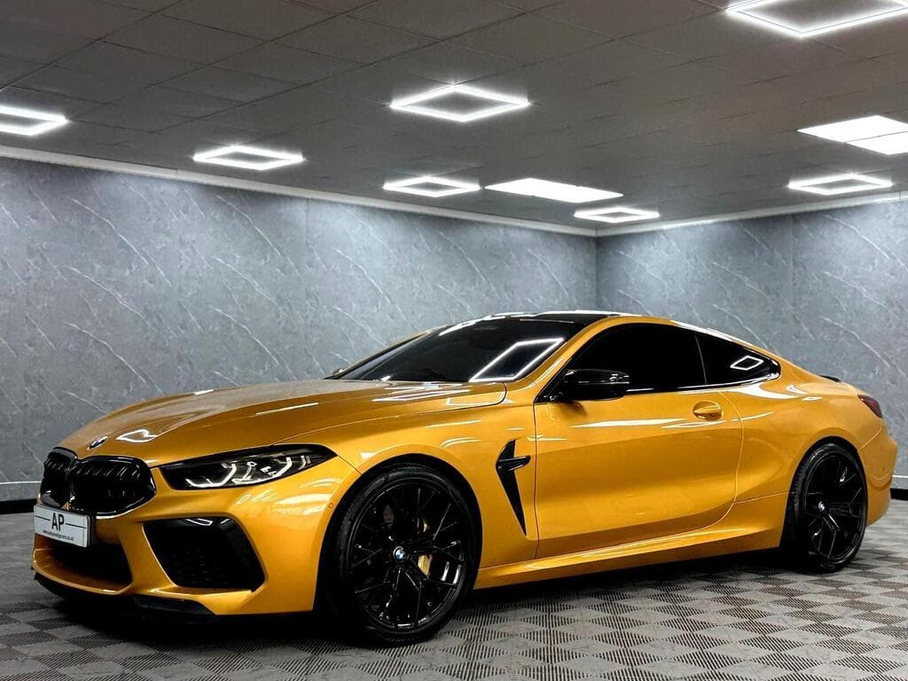 BMW M8 2022
