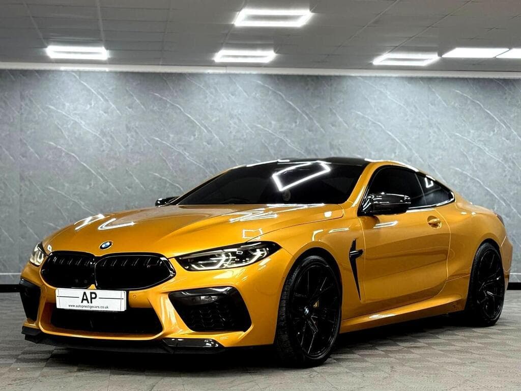 BMW M8 2022