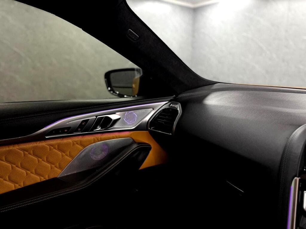 BMW M8 2022
