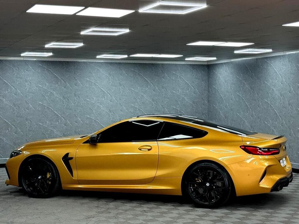 BMW M8 2022