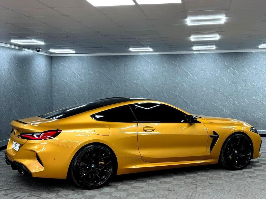 BMW M8 2022
