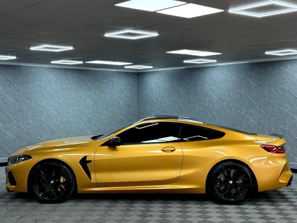 BMW M8 2022