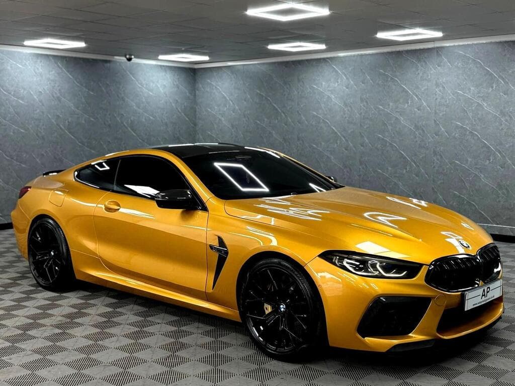 BMW M8 2022