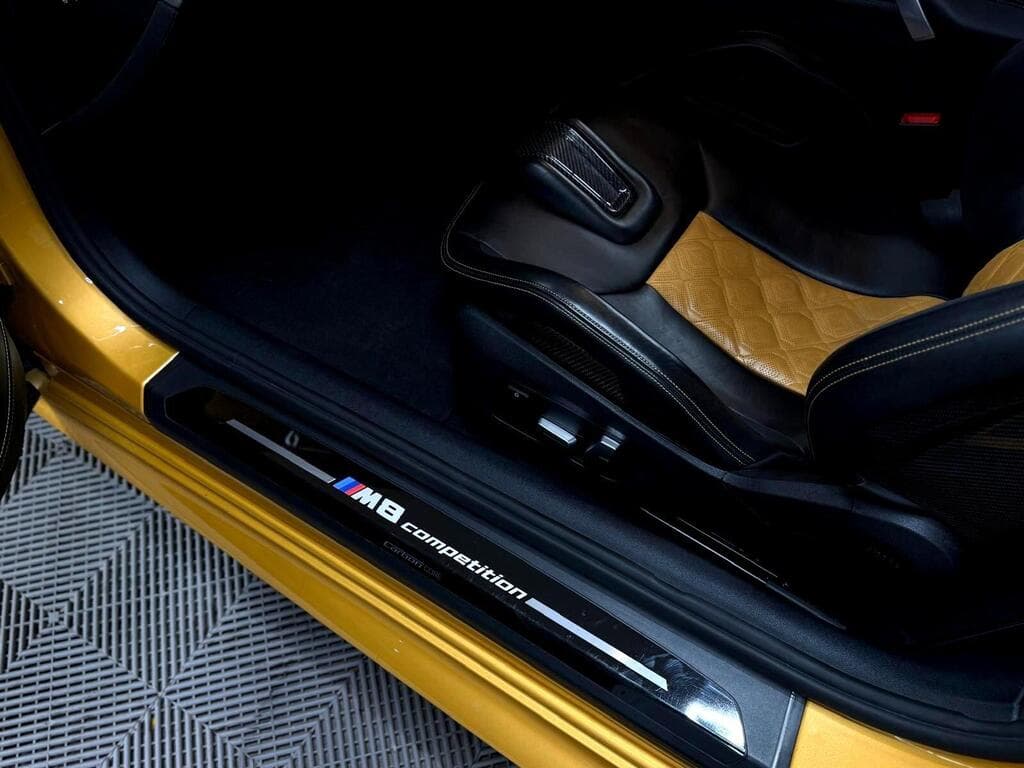 BMW M8 2022