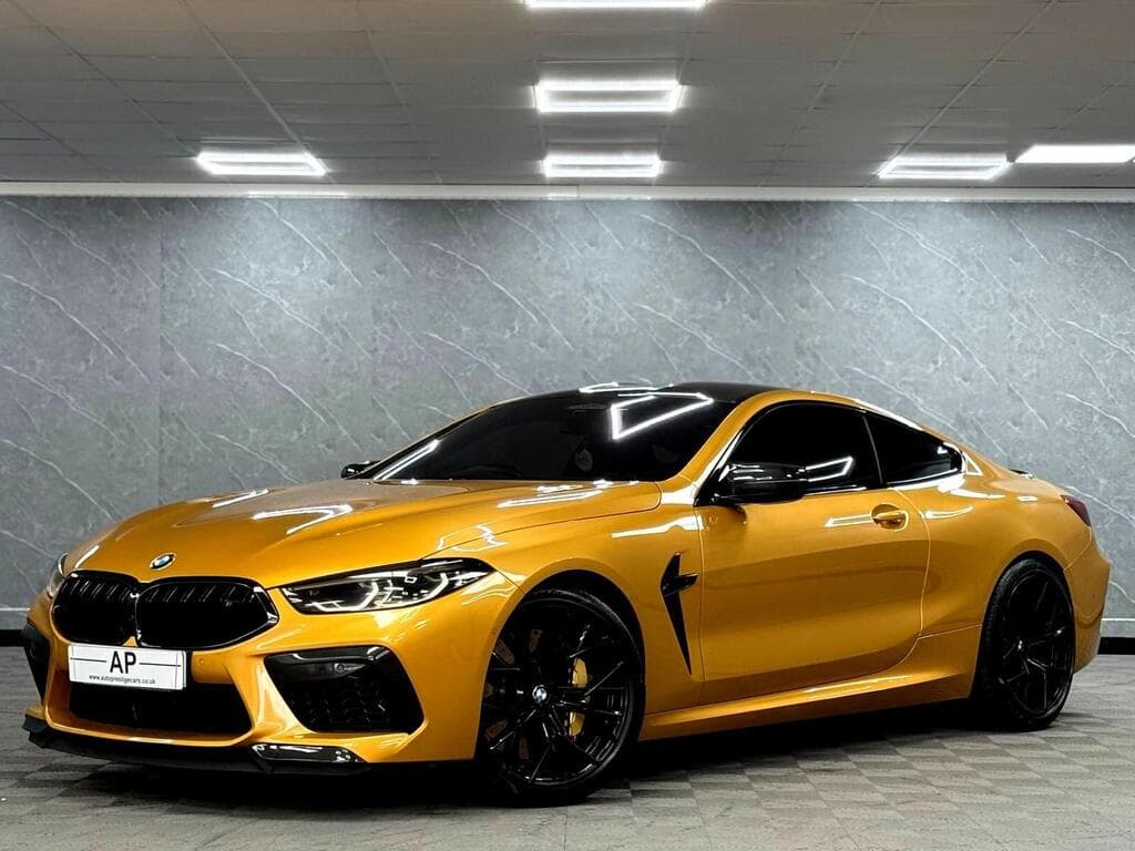 BMW M8 2022