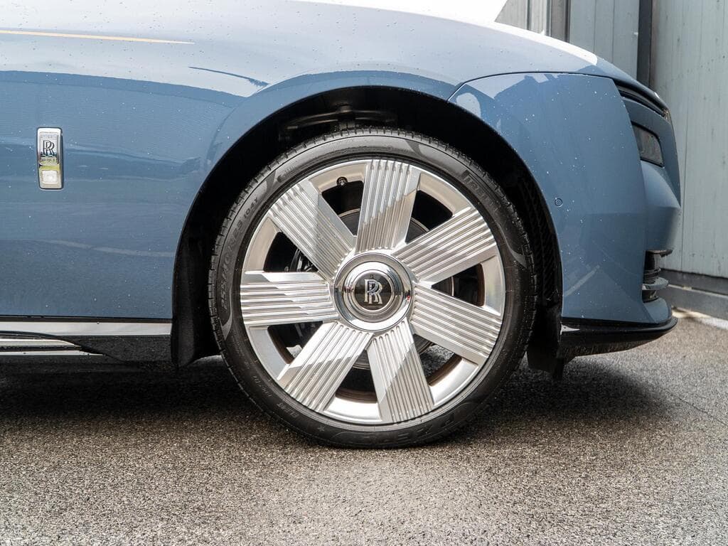 Rolls-Royce Spectre 2023