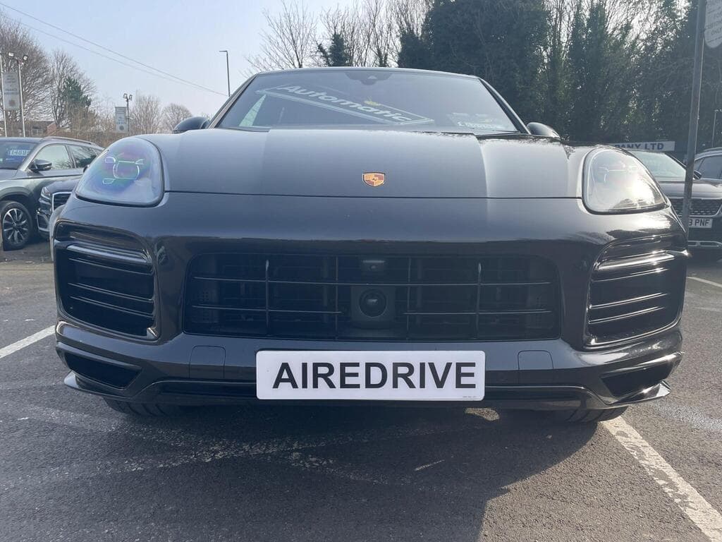 Porsche Cayenne 2022