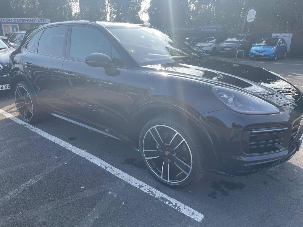 Porsche Cayenne 2022