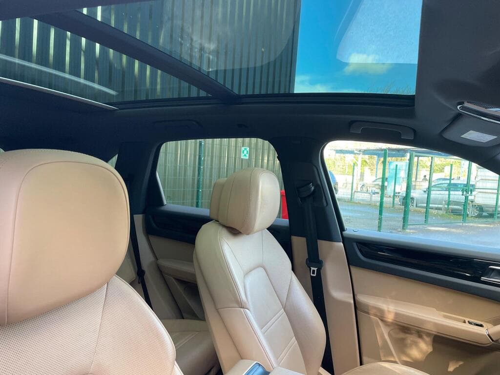 Porsche Cayenne 2022