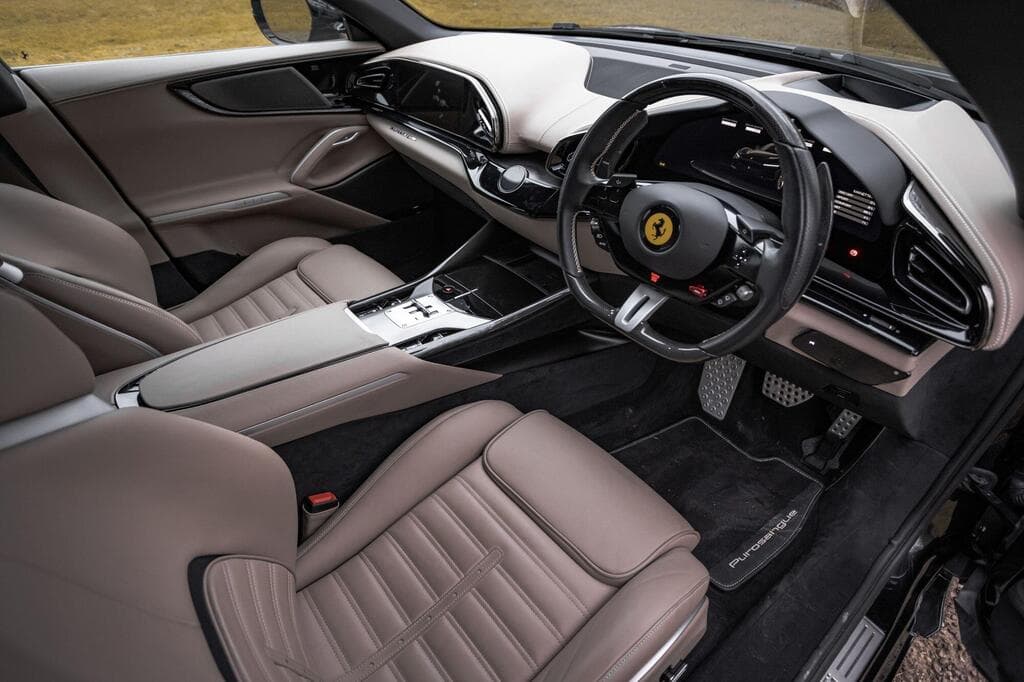 Ferrari Purosangue 2024