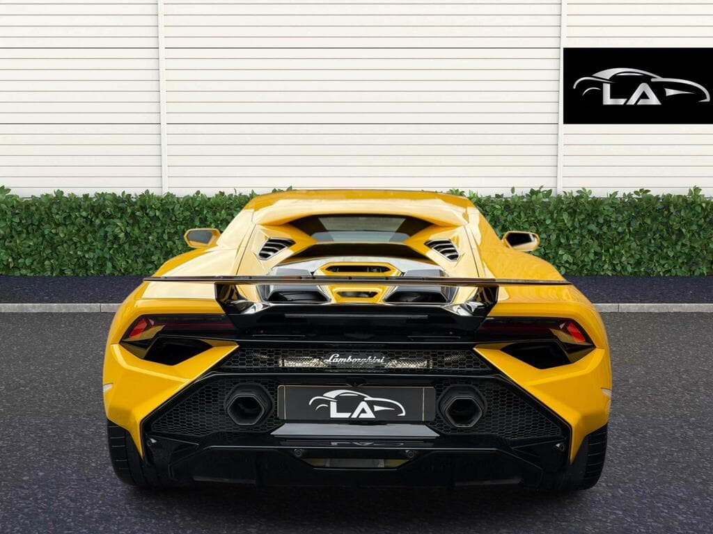 Lamborghini Huracan 2023