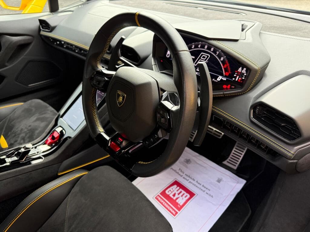 Lamborghini Huracan 2023