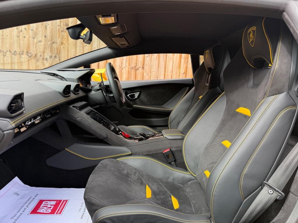 Lamborghini Huracan 2023