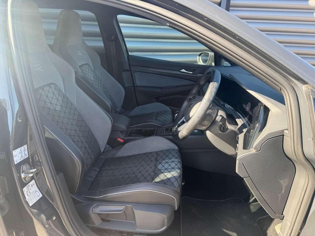 Volkswagen Golf 2022