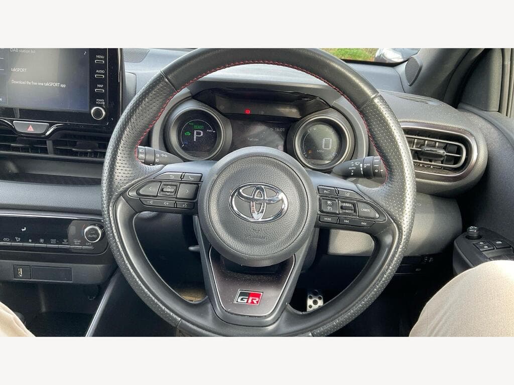 Toyota Yaris 2023