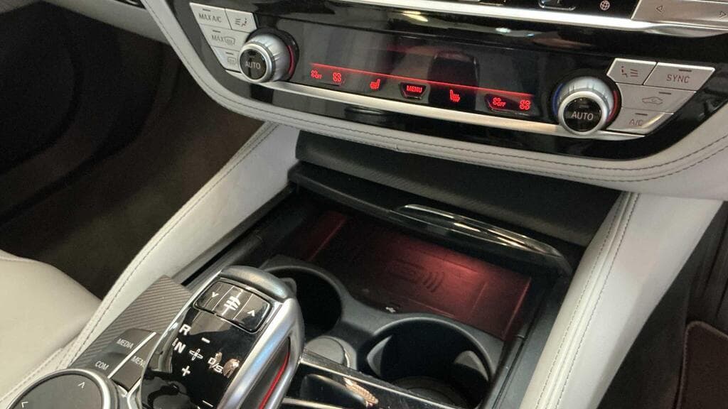 BMW M5 2022