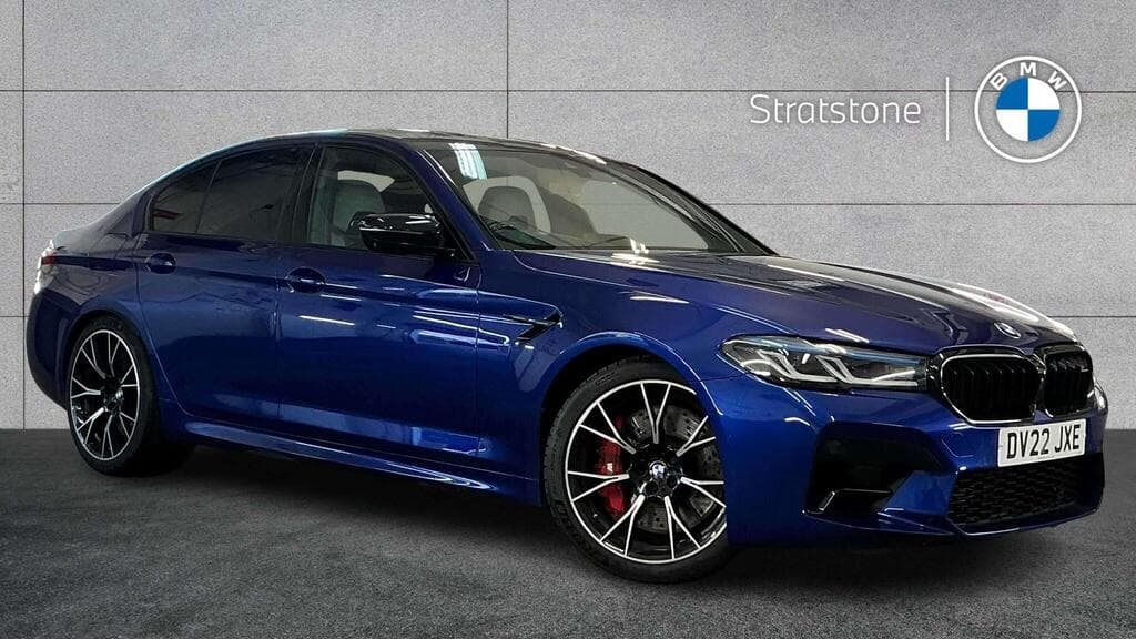 BMW M5 2022