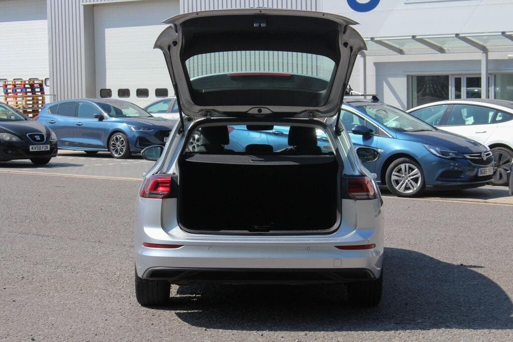 Volkswagen Golf 2022