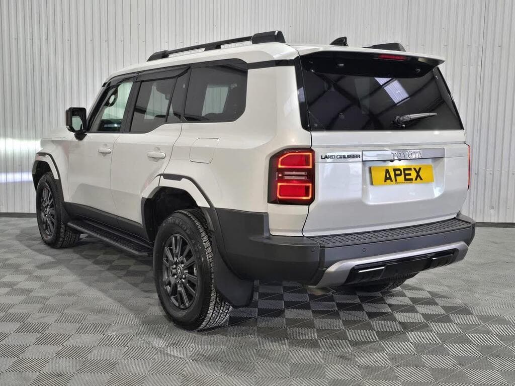 Toyota Land Cruiser 2024