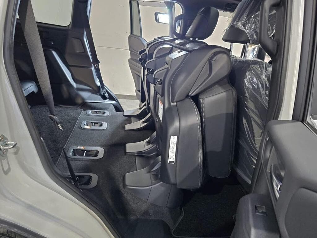 Toyota Land Cruiser 2024
