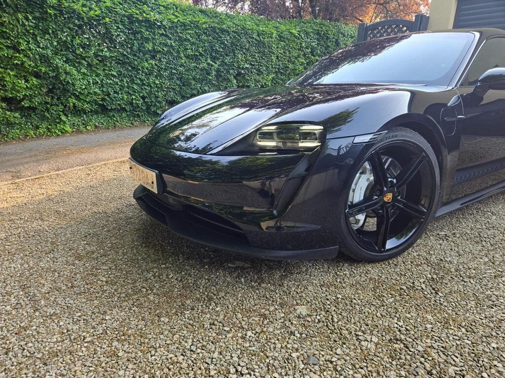 Porsche Taycan 2022