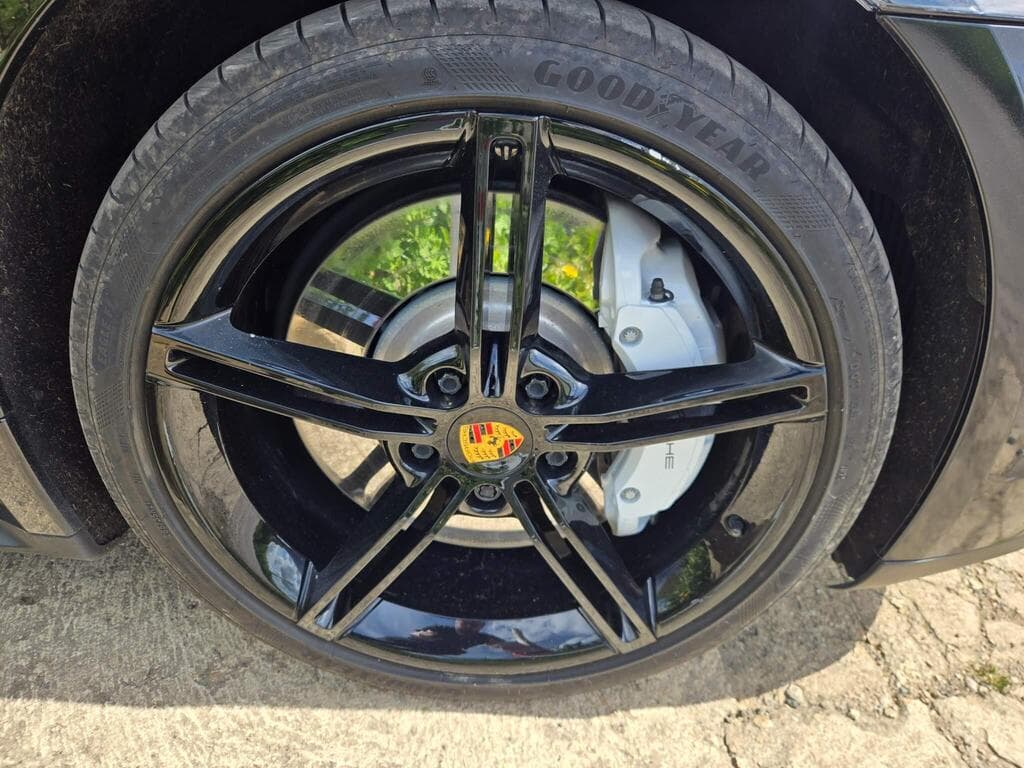 Porsche Taycan 2022