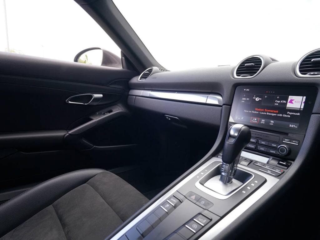 Porsche 718 Cayman 2022