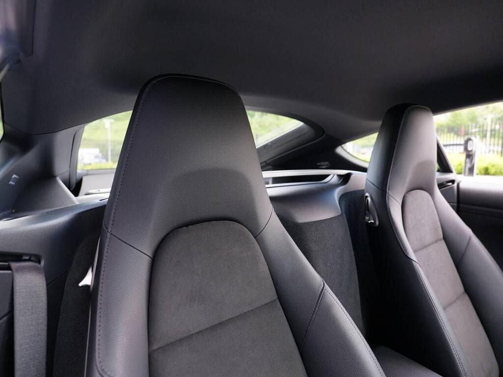 Porsche 718 Cayman 2022