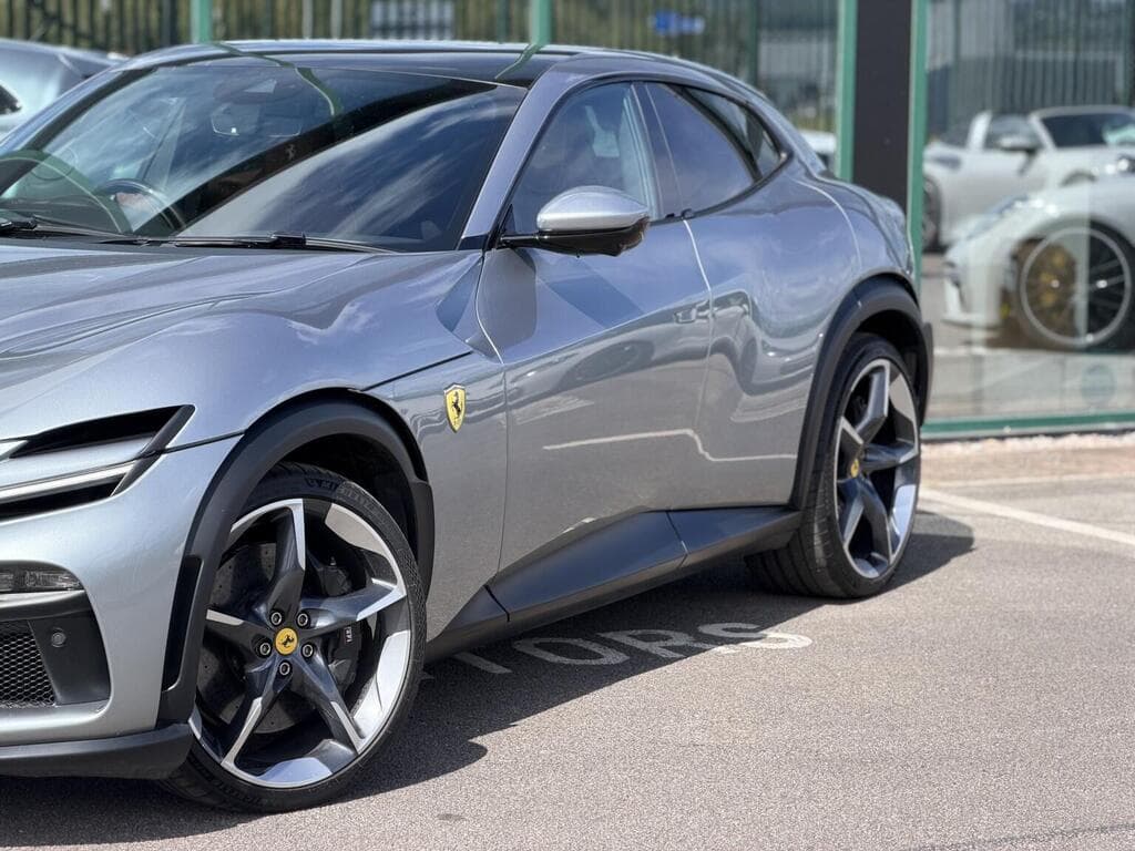 Ferrari Purosangue 2024