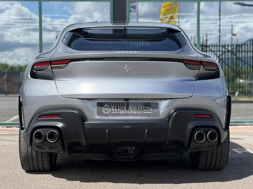 Ferrari Purosangue 2024