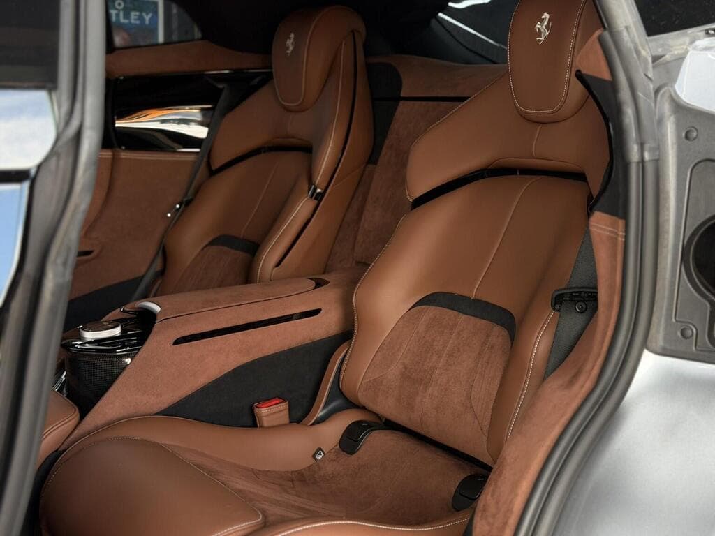 Ferrari Purosangue 2024