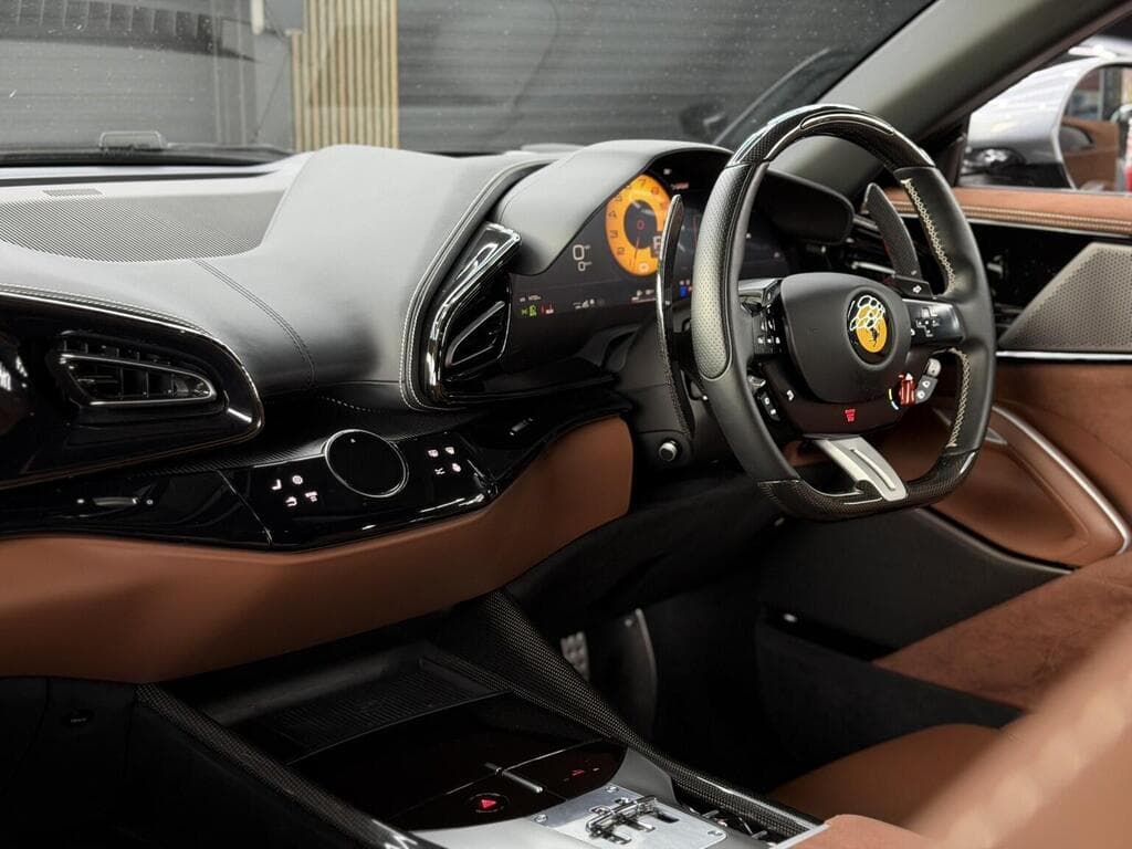 Ferrari Purosangue 2024