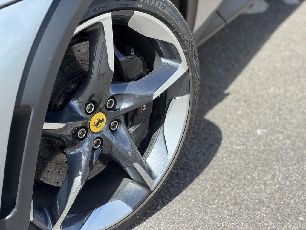 Ferrari Purosangue 2024