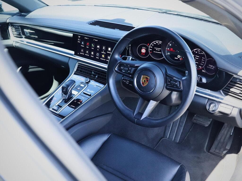 Porsche Panamera 2022