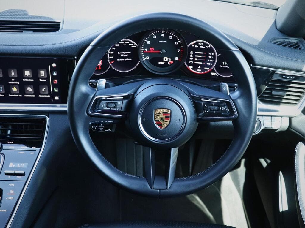Porsche Panamera 2022