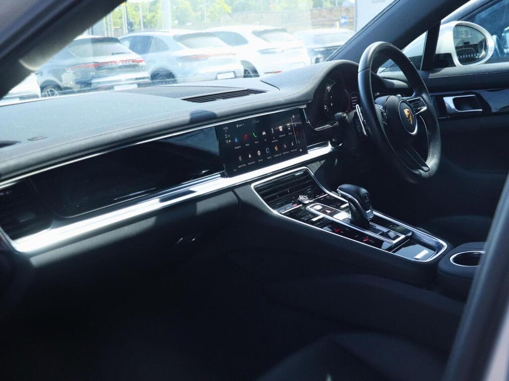Porsche Panamera 2022