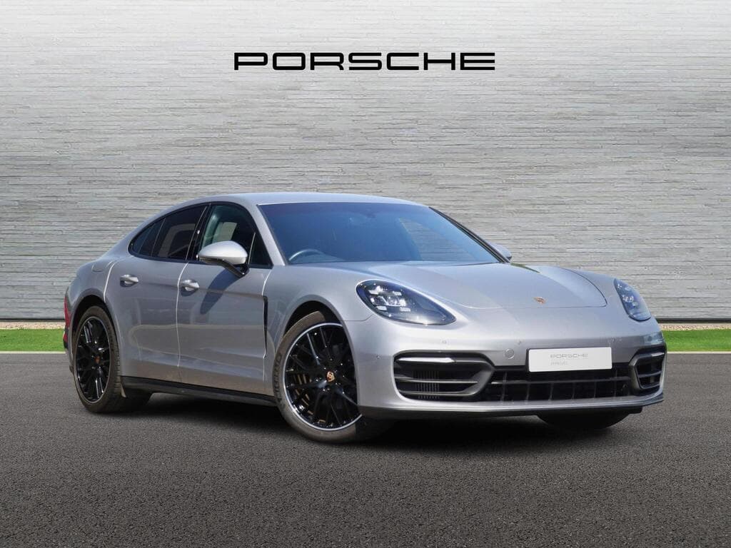 Porsche Panamera 2022